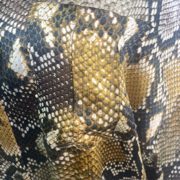 Python Printer Blouse - Picture 3 of 5